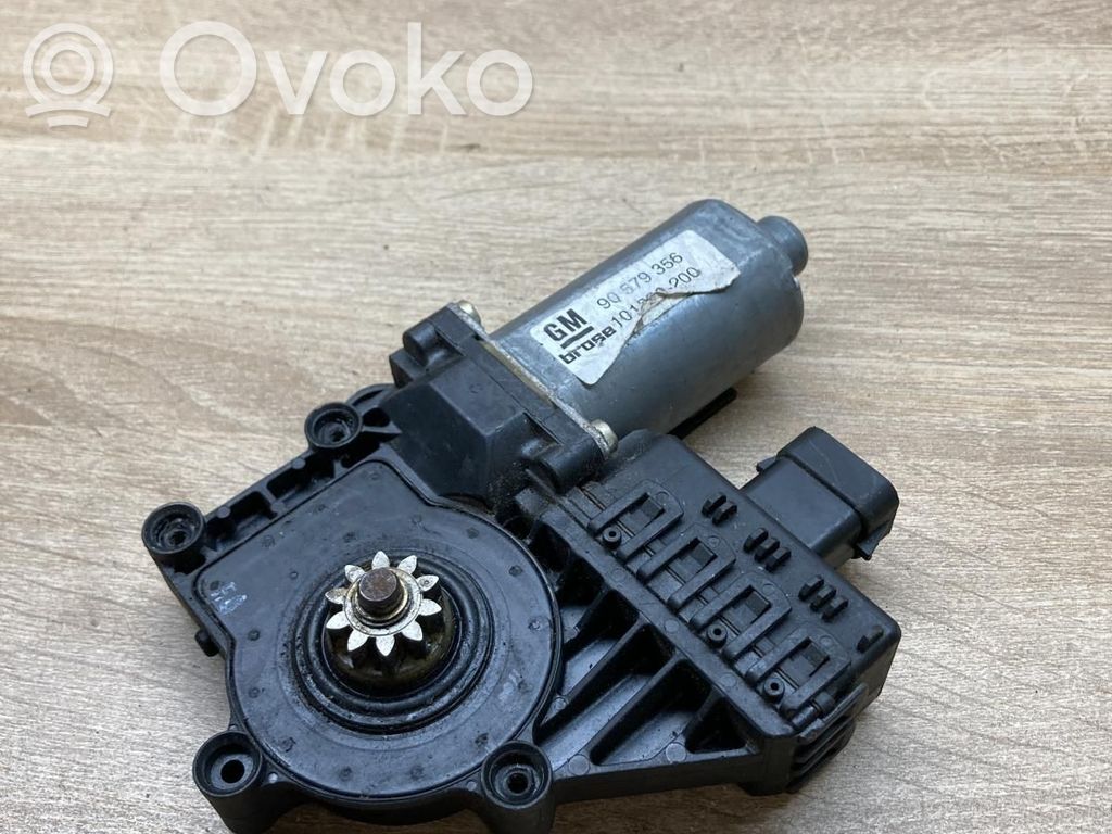 Silnik regulatora szyby drzwi przednich   90579356,0311006648