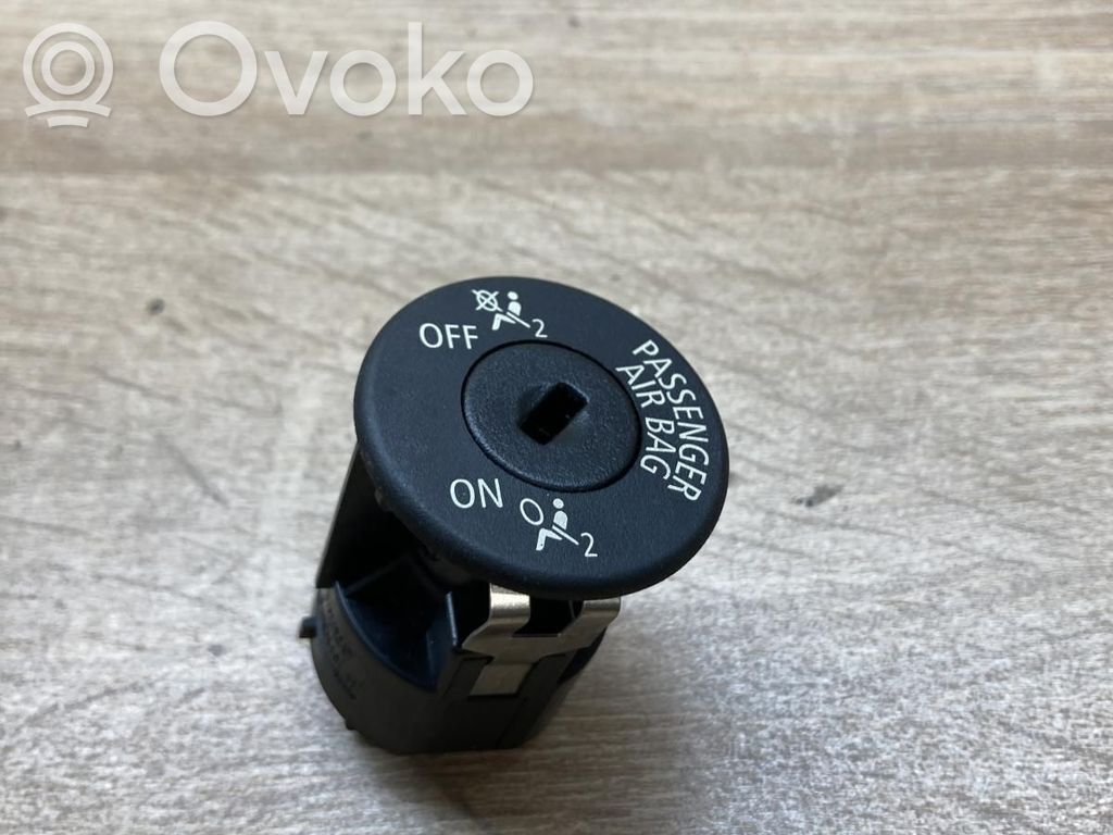 BMW 3 E90 E91 Interruptor de encendido/apagado del airbag de pasajero 
