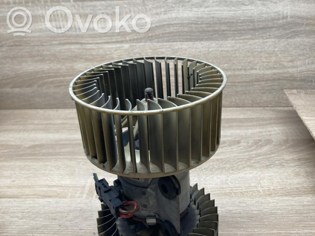BMW 5 E39 Mazā radiatora ventilators 