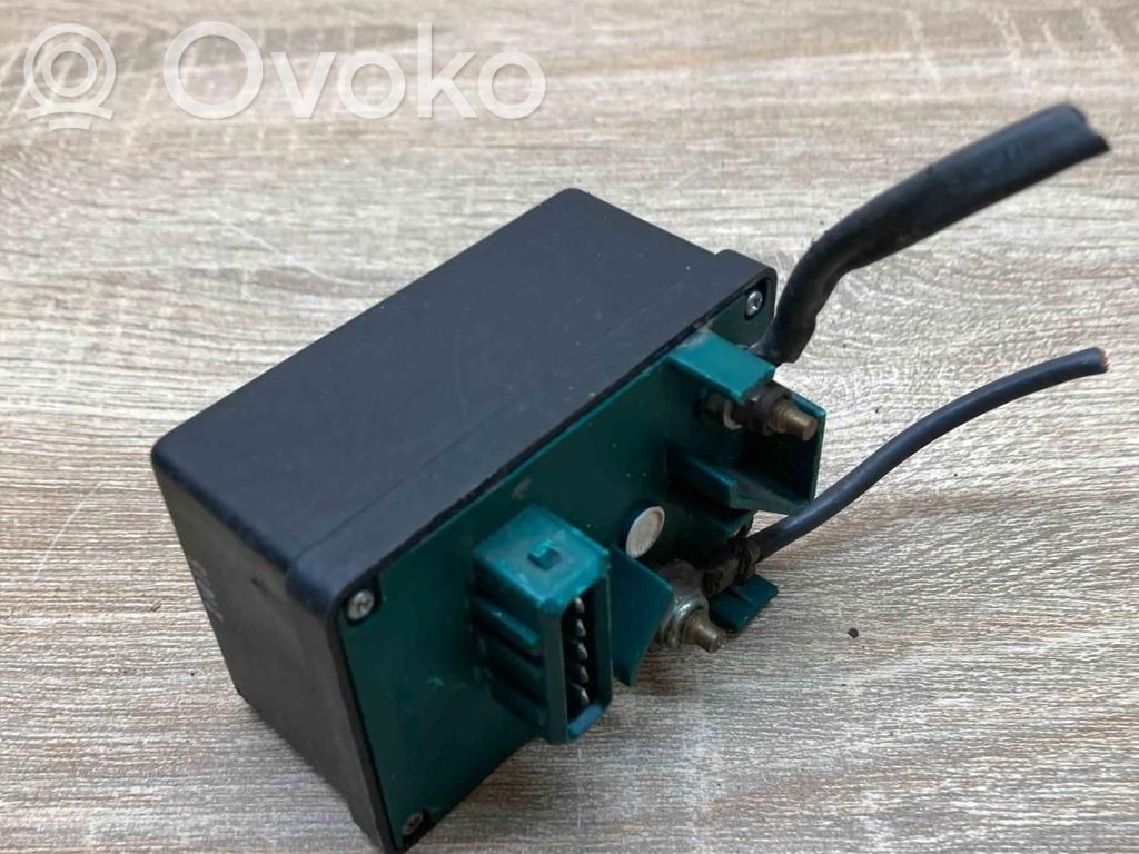 Kvēlsveču relejs   5PINS