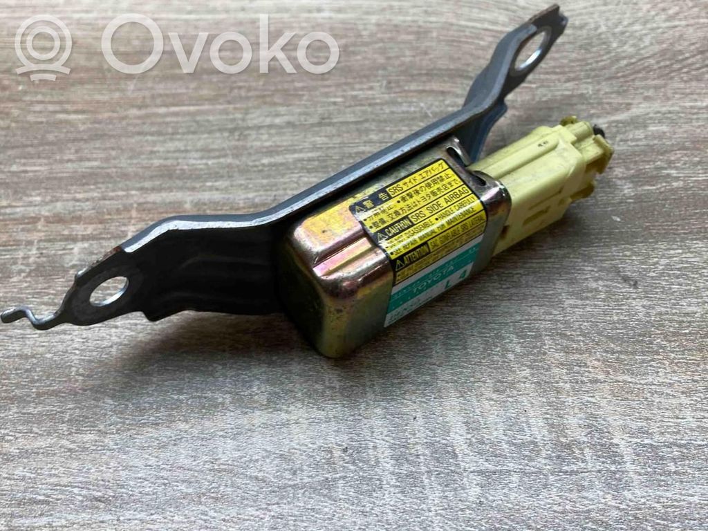 Czujnik uderzenia Airbag   8983447020,1879000921USED,WITHPLUG