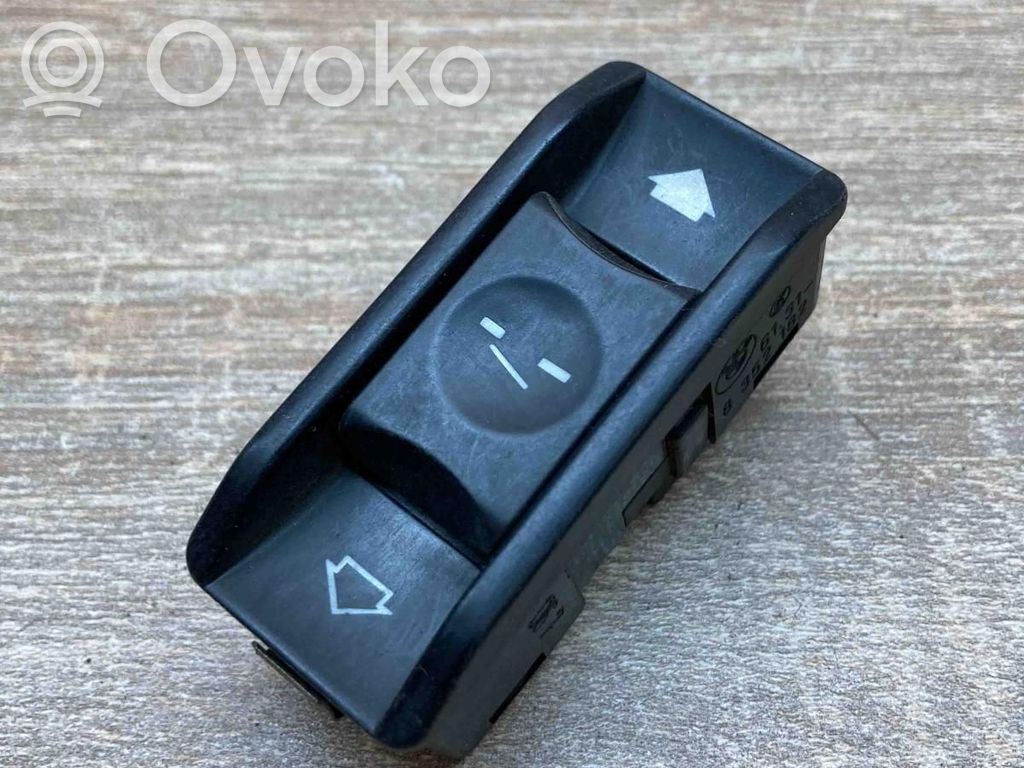 Przycisk szyberdachu   8352182,03015000USED