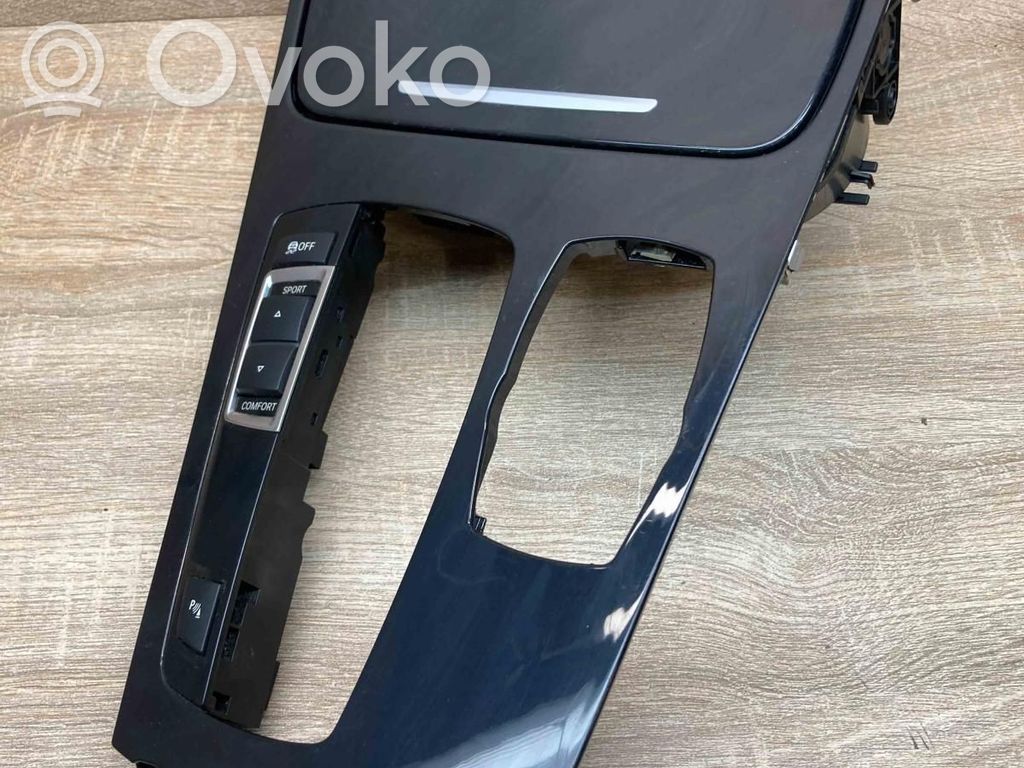 BMW 5 GT F07 Rivestimento in plastica cornice della leva del cambio 