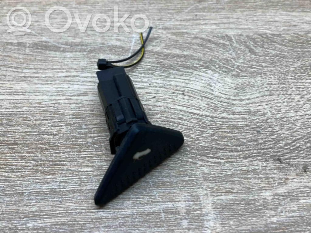 Tailgate opening switch   98AG19B514AC,WITHPLUG