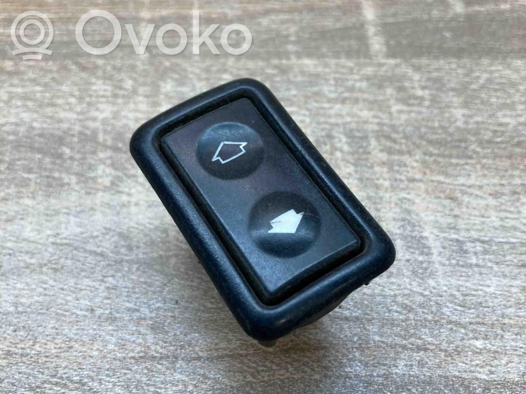 Electric window control switch   8365300