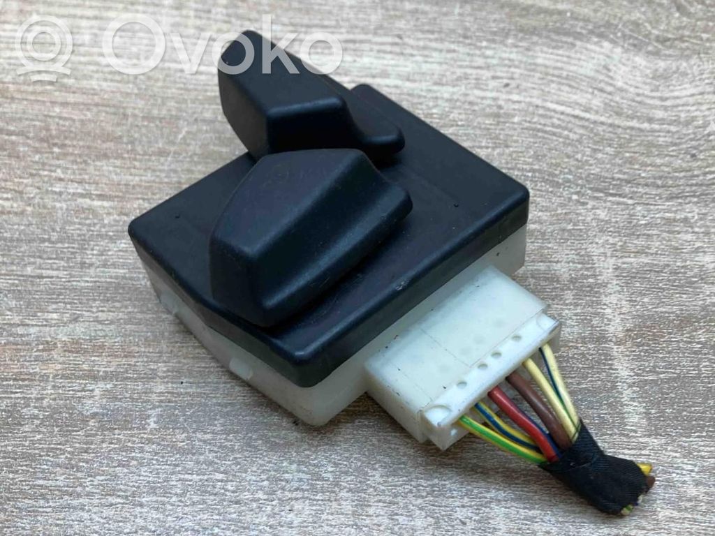 Comutator comandă scaune   6958526,WITHPLUG