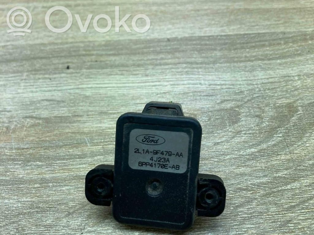 Luftdrucksensor   2L1A9F479AA,6PP4170EAB,WITHPLUG