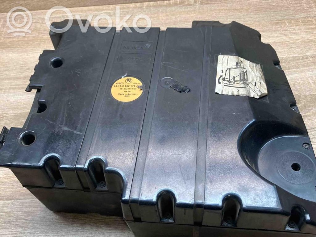 BMW 5 E39 Altavoz subwoofer 