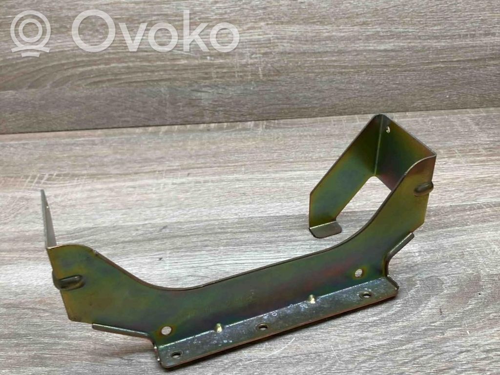 BMW 5 E39 Kita salono detalė 