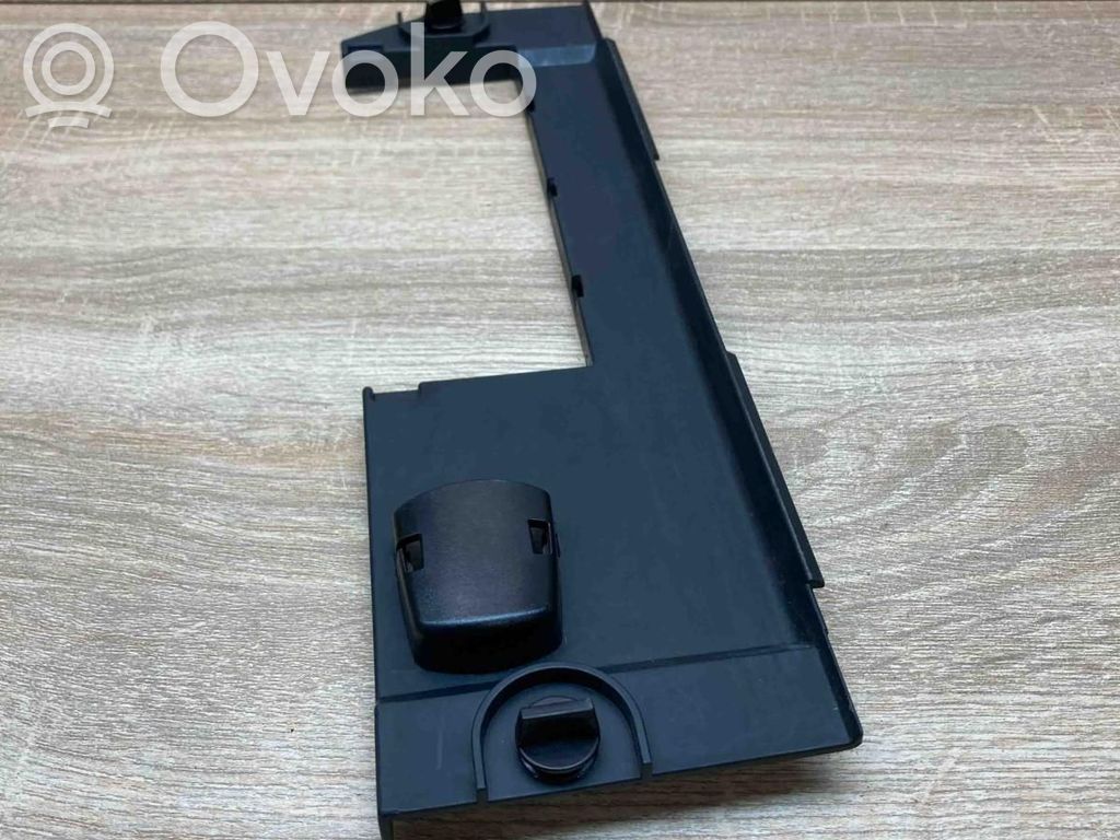 BMW 5 E60 E61 Kita salono detalė 