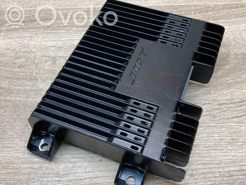 Audi A4 S4 B5 8D Vahvistin 