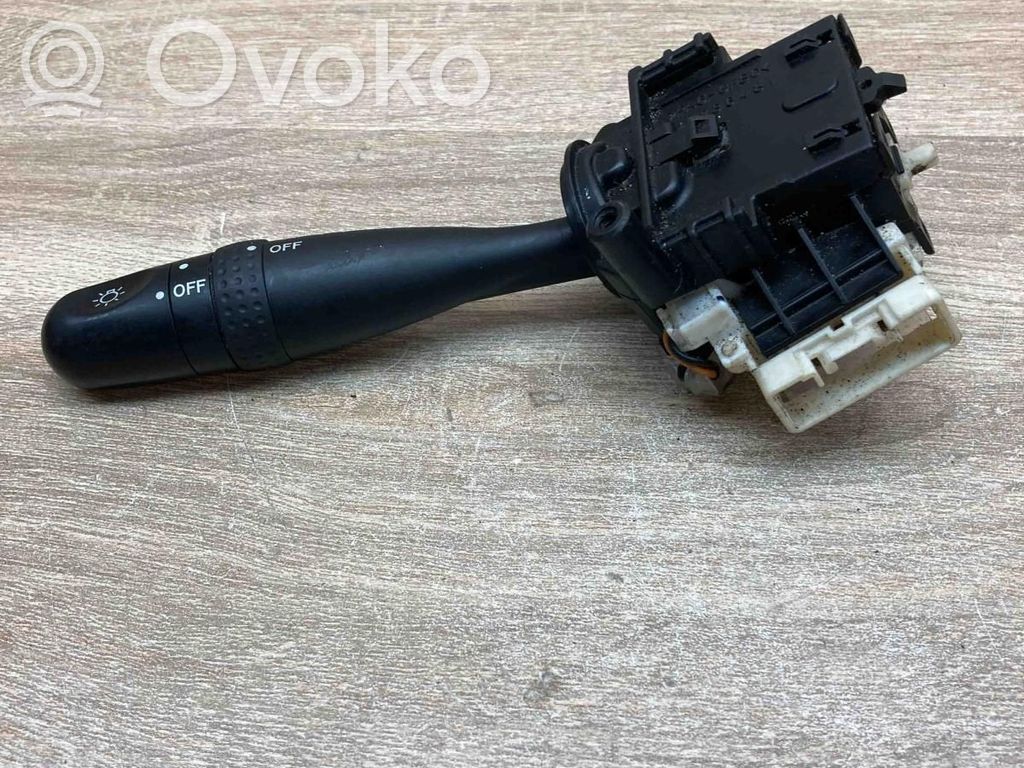 Toyota Corolla Verso E121 Leva indicatori 