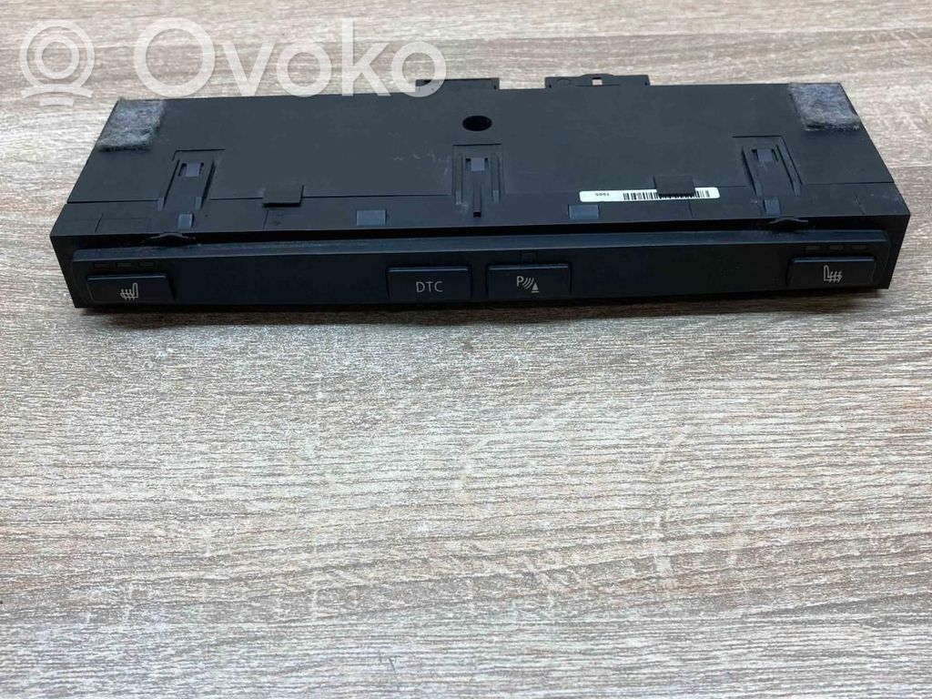 BMW 5 E60 E61 Parking (PDC) sensor switch 