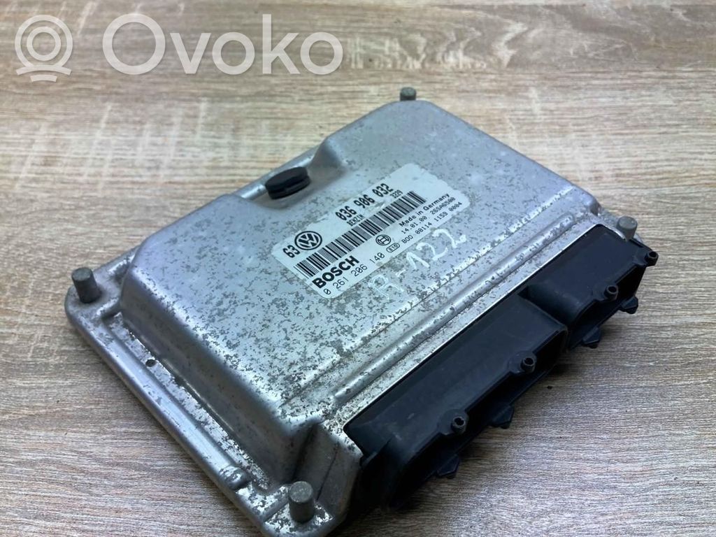 Komputer / Sterownik ECU silnika   036906032,261206140