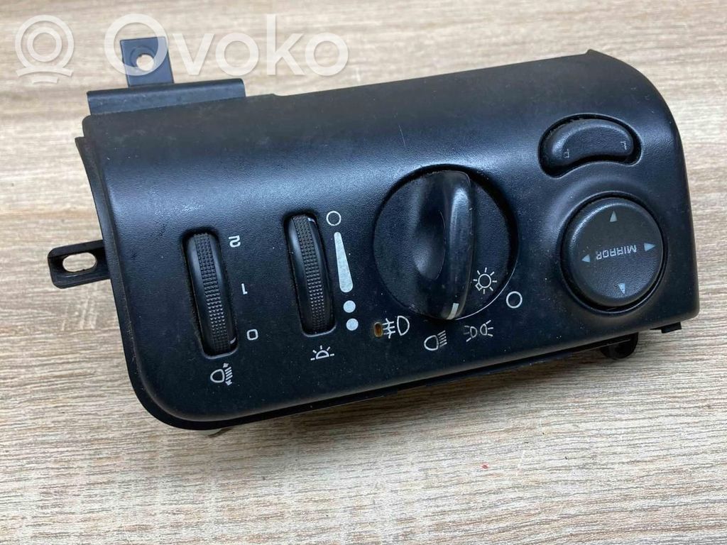 Chrysler Voyager Light switch 