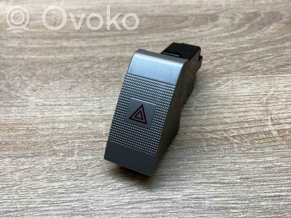 KIA Carnival Hazard light switch 