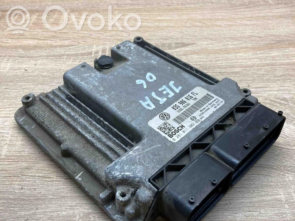 Volkswagen Golf V Engine control unit/module ECU 