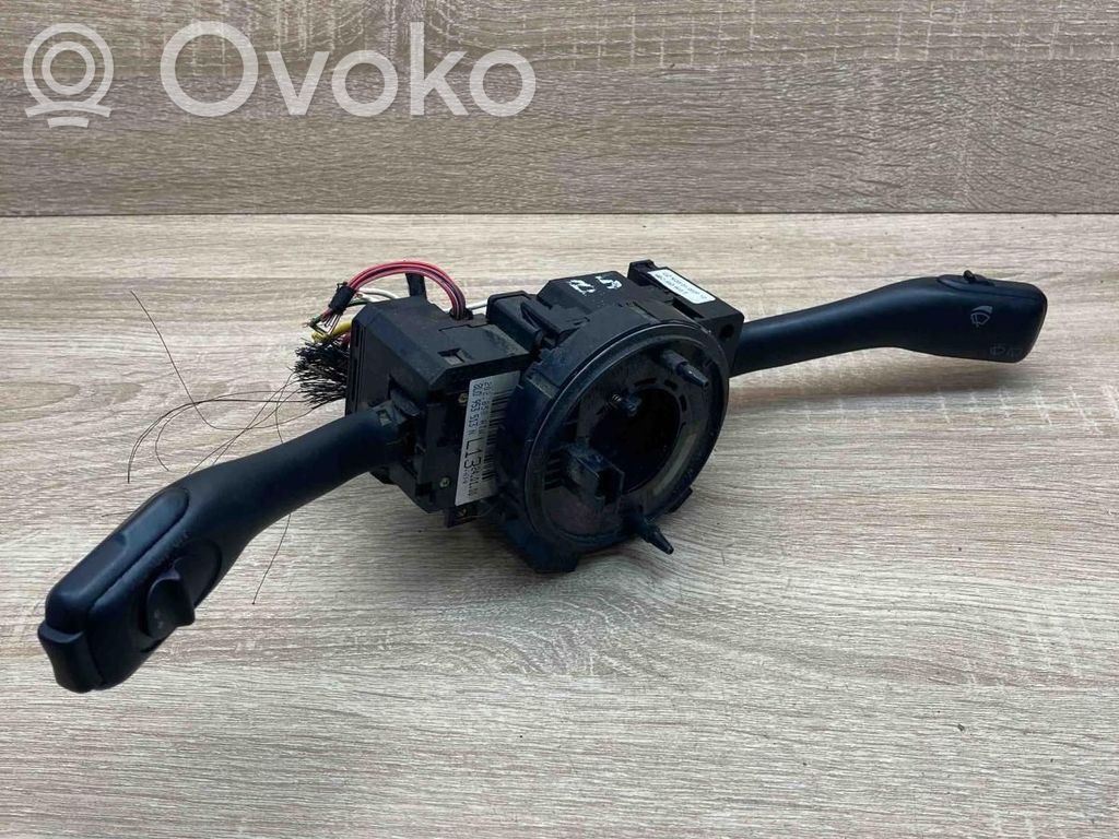 Volkswagen PASSAT B5 Manetka / Przełącznik kierunkowskazów wycieraczek 