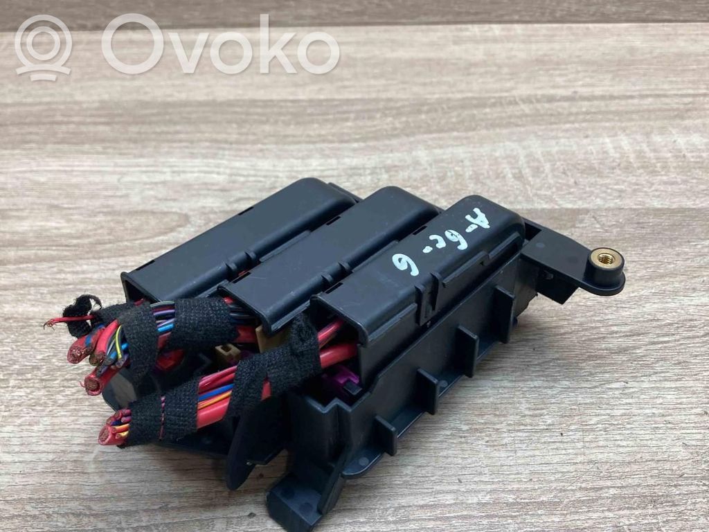 Audi A6 S6 C6 4F Modulo fusibile 