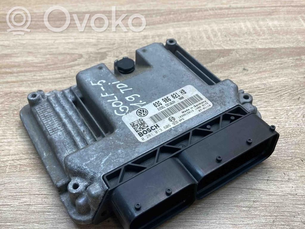 Volkswagen Golf V Centralina/modulo motore ECU 