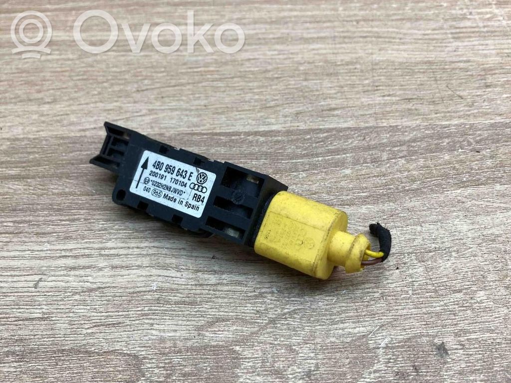 Audi A6 S6 C5 4B Senzor impact/declanșare airbag
