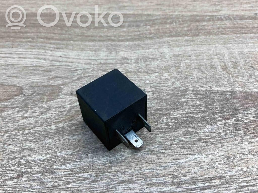Volkswagen Golf III Inne przekaźniki 