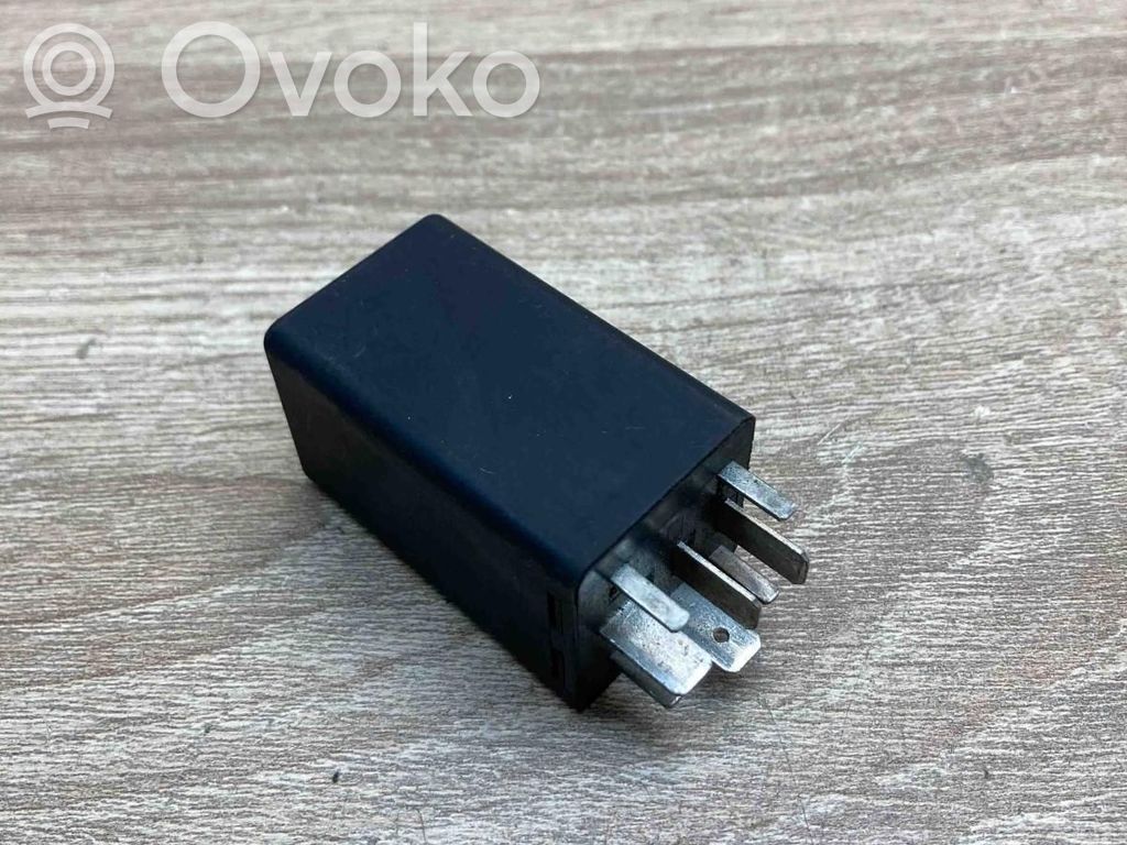 Audi A6 S6 C4 4A Otros relés 