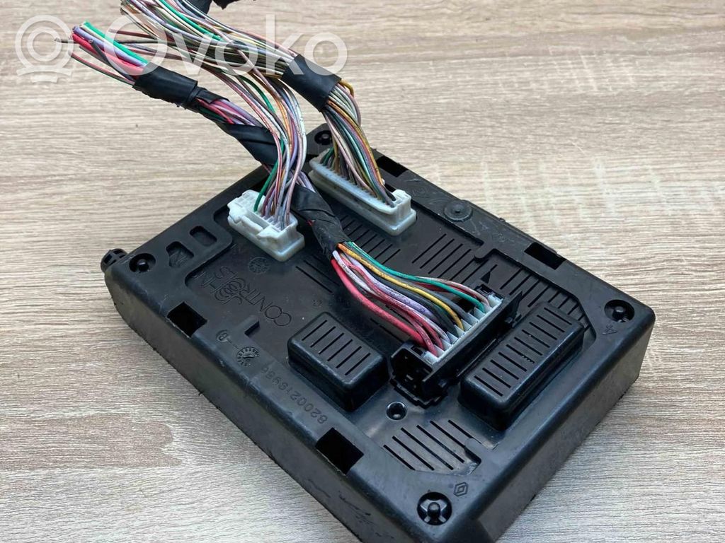 Renault Modus Fuse module 
