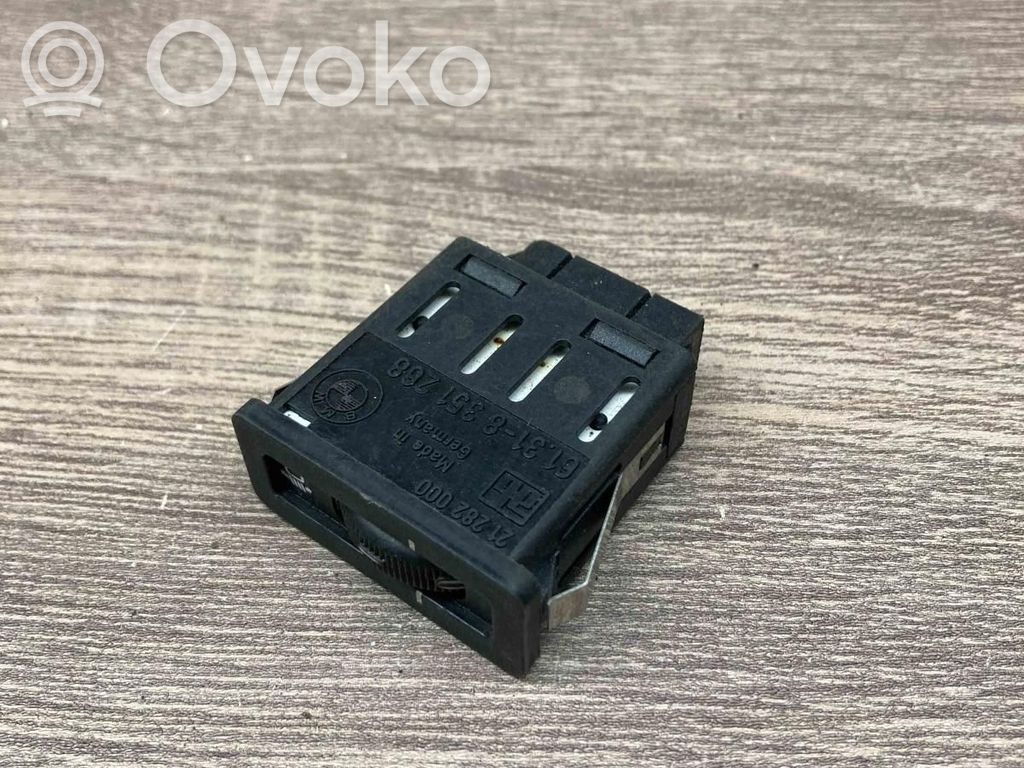 BMW 5 E34 Interruttore di regolazione livello altezza dei fari 