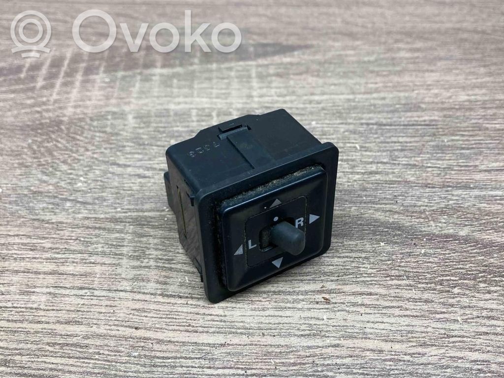 Veidrodėlių jungtukas   2775SWITCH