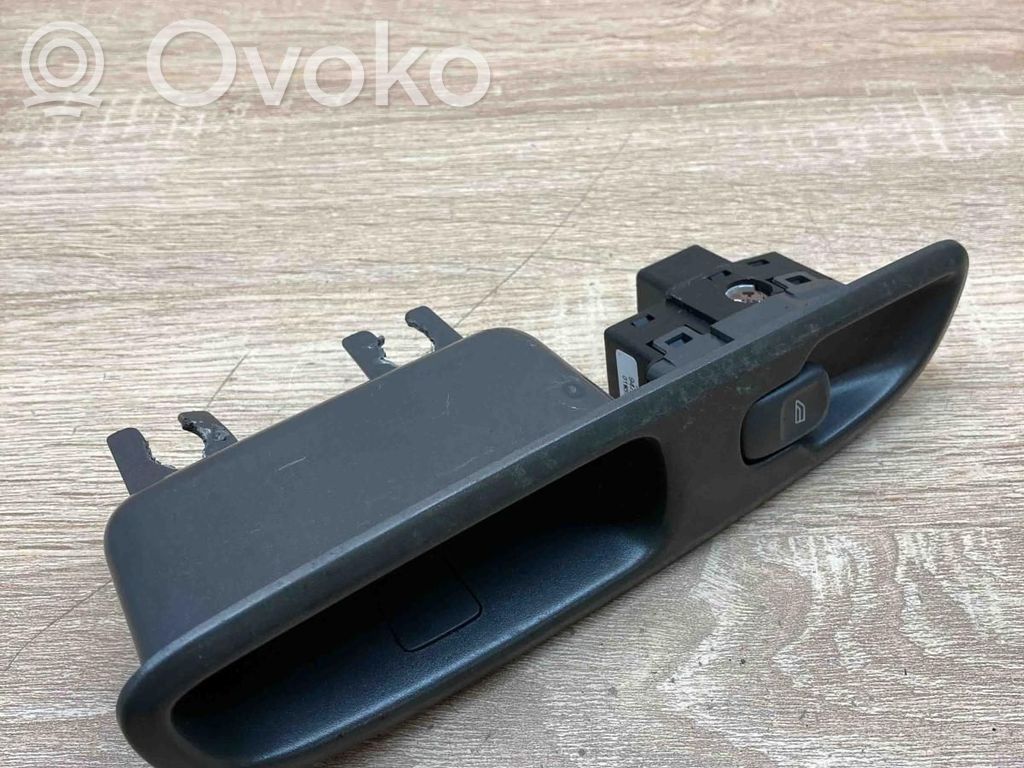 Volvo V70 Przyciski szyb 