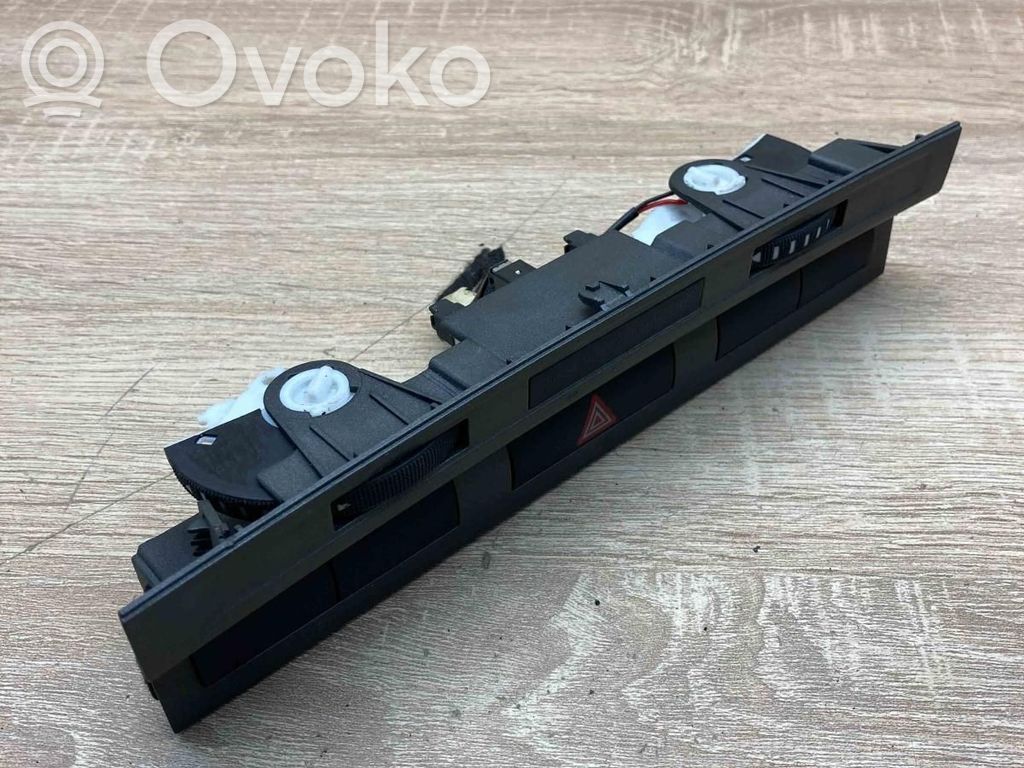 Audi A6 S6 C6 4F Przycisk świateł awaryjnych 