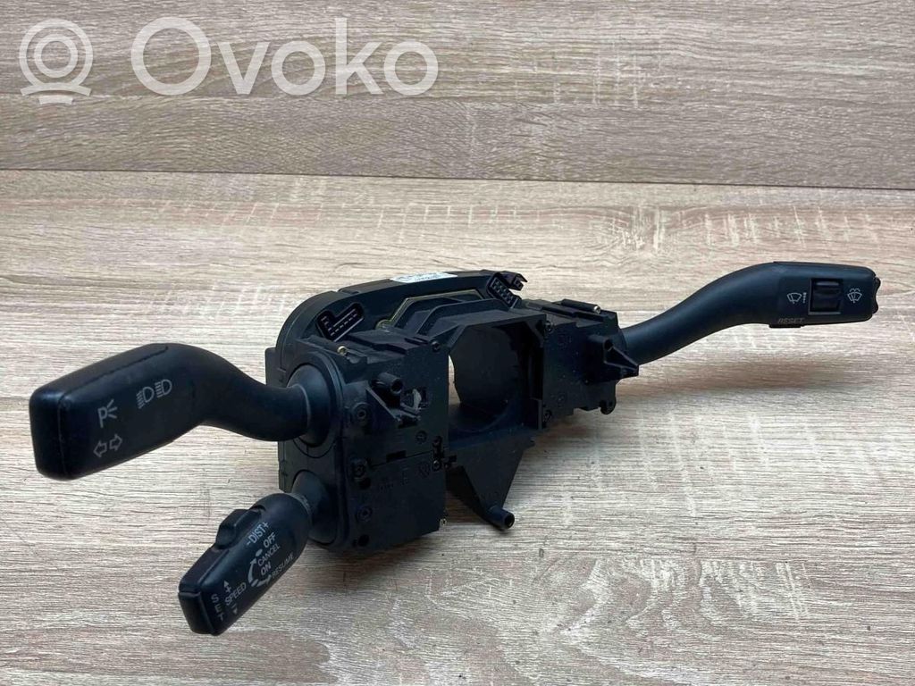 Audi A8 S8 D3 4E Leva/interruttore dell’indicatore di direzione e tergicristallo 