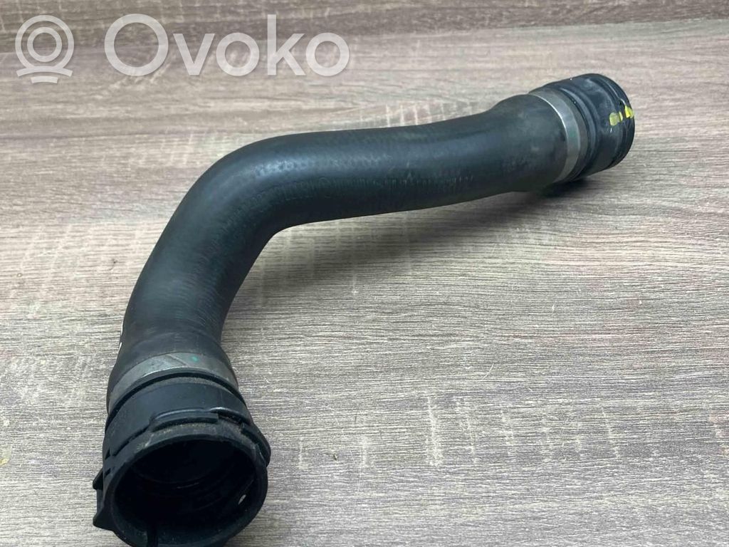 BMW 5 E60 E61 Tubo flessibile del liquido di raffreddamento del motore 