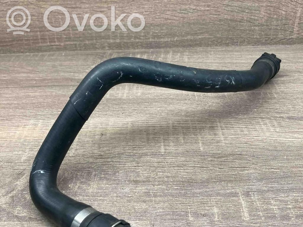 BMW X5 E53 Tubo flessibile del liquido di raffreddamento del motore 