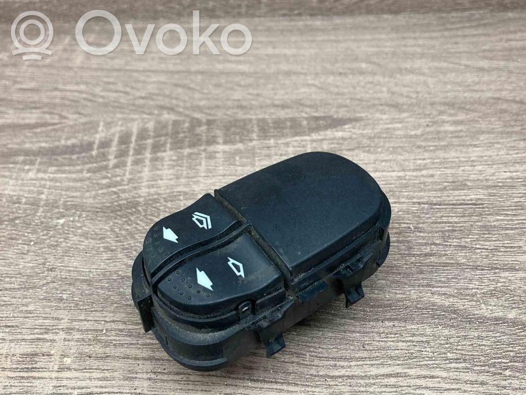 Ford Focus Electric window control switch 
