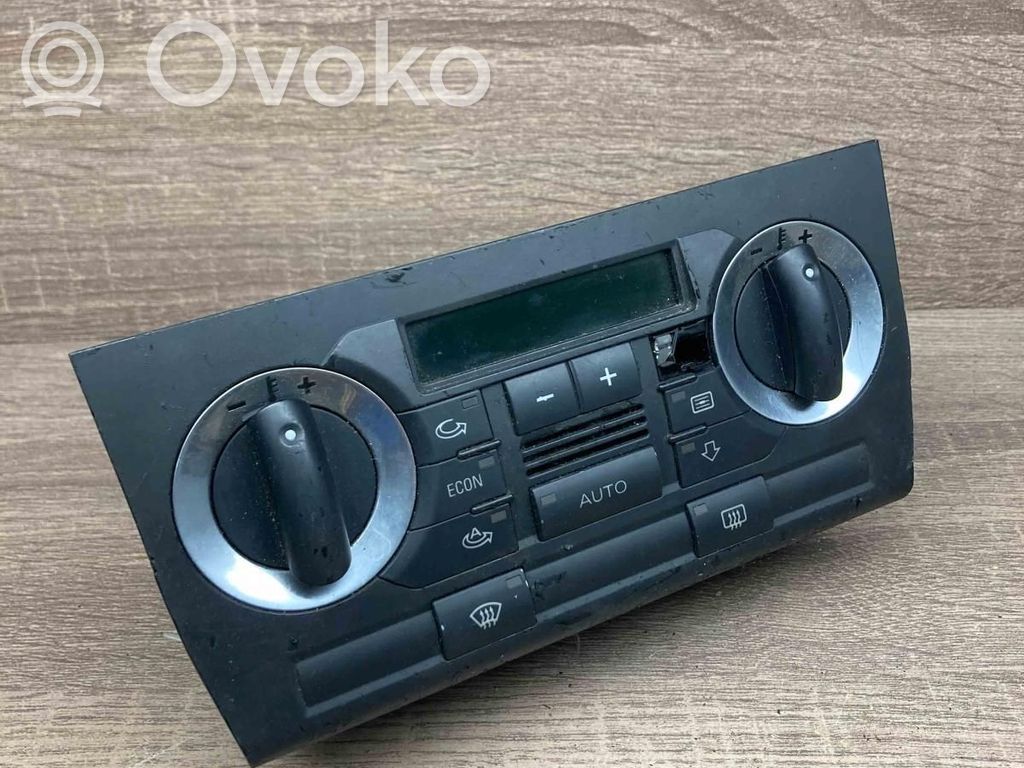 Audi A3 S3 8P Climate control unit 