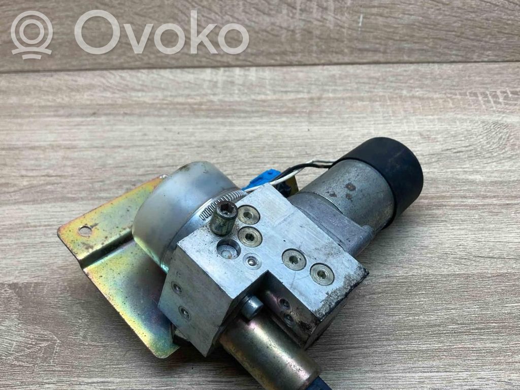 BMW 7 E65 E66 Motor pompă hidraulică hayon 