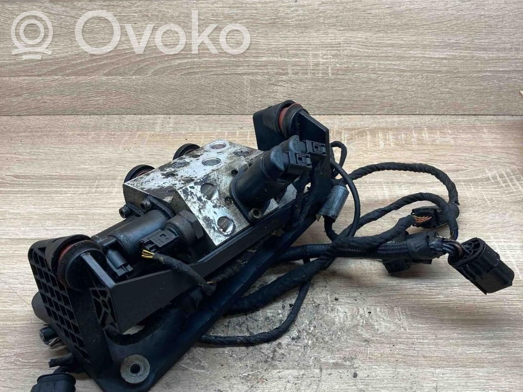 Active stabilizer control/valve assembly   6758704,6907314