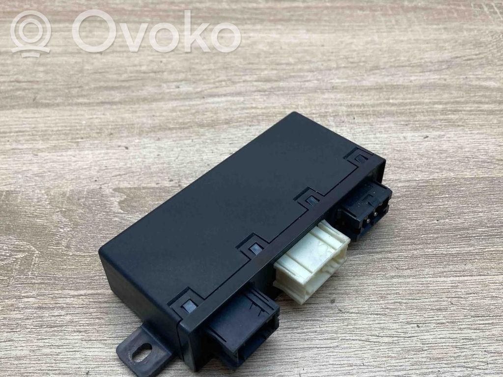 Unidad de control/módulo de la puerta   6904251,05071754,USED