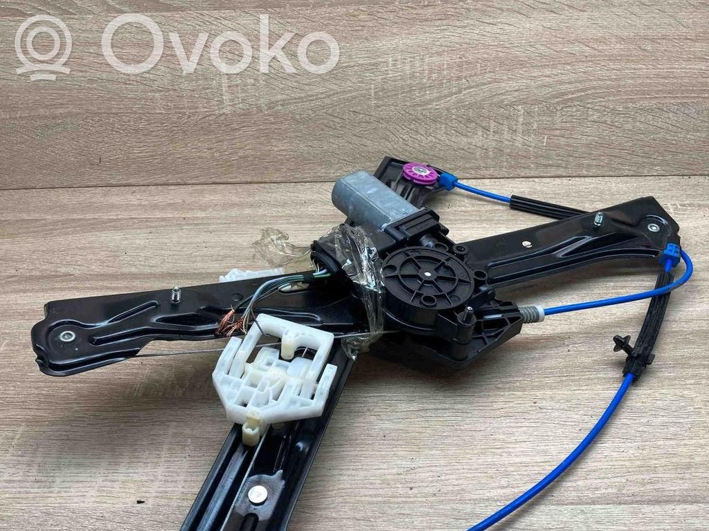 BMW 3 F30 F35 F31 Macara ușă față cu motor 
