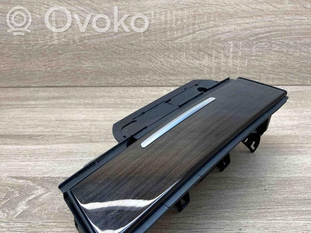 BMW 7 F01 F02 F03 F04 Scrumieră 