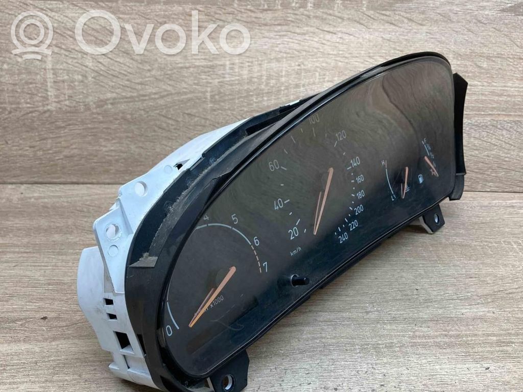 Saab 9-5 Speedometer (instrument cluster) 