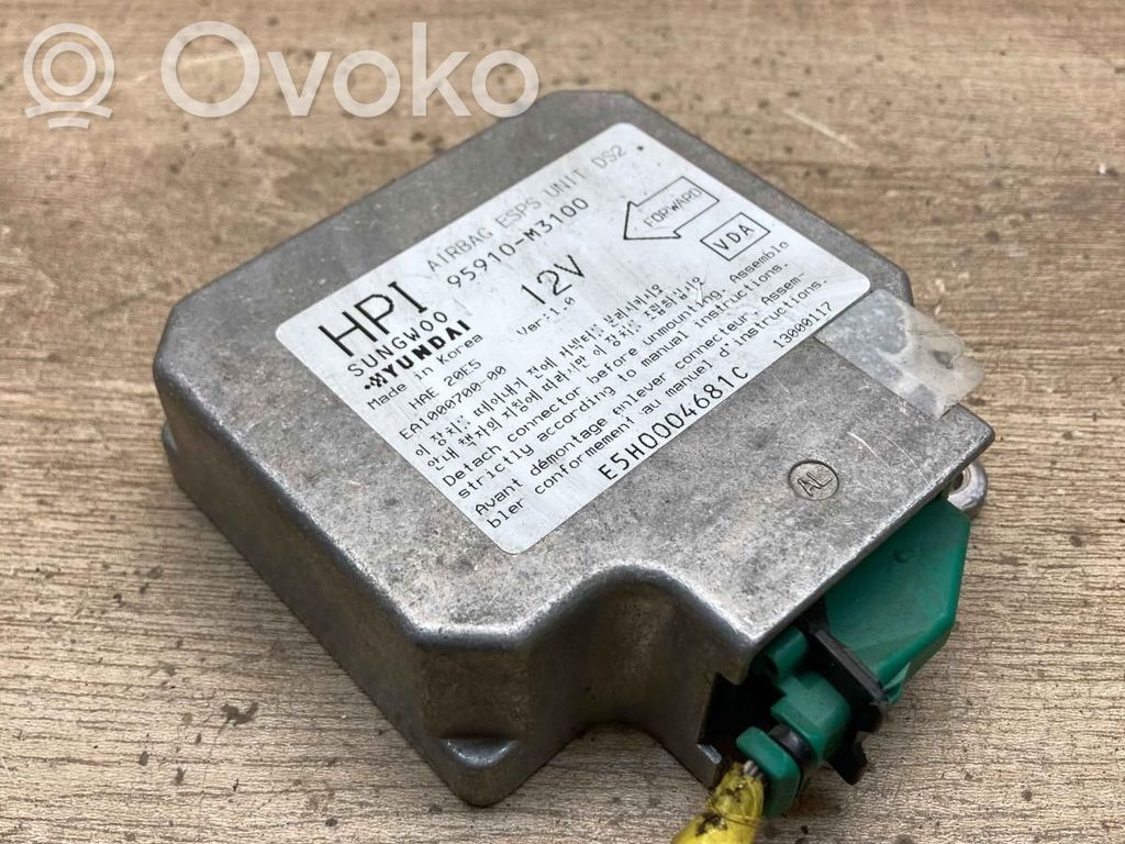 Hyundai i30 Airbag control unit/module 