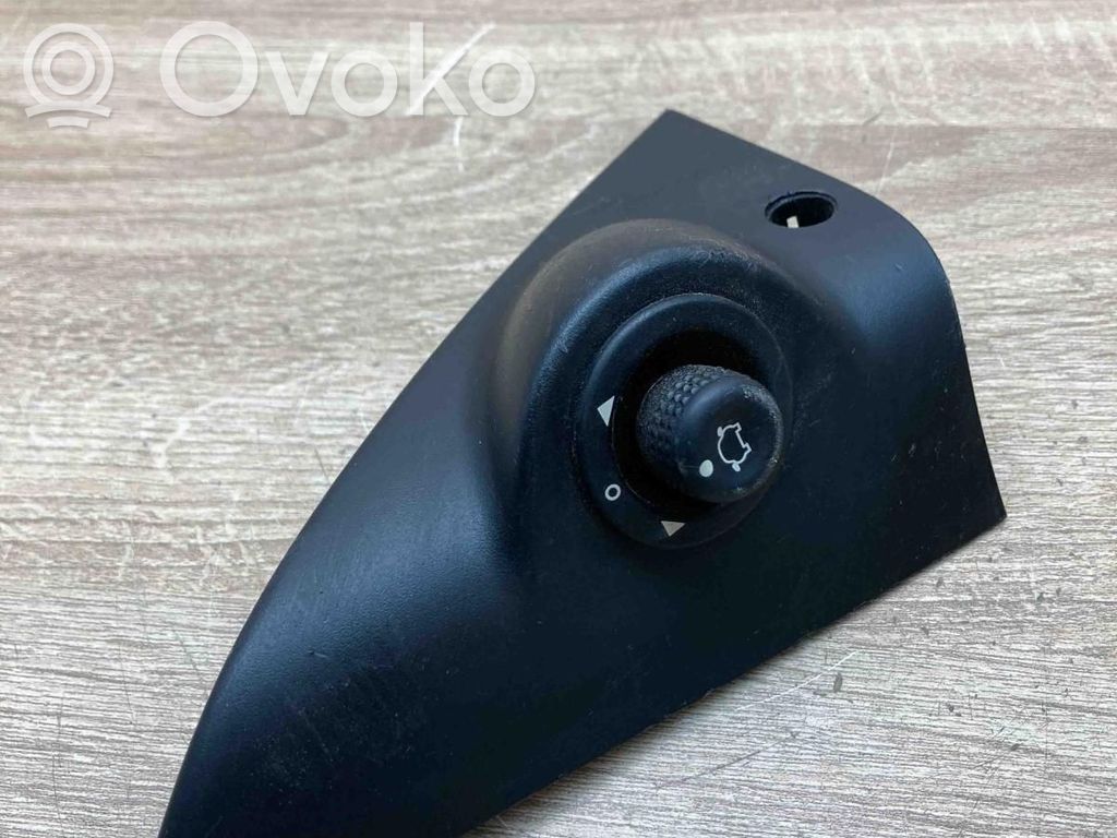 Ford Mondeo Mk III Przycisk regulacji lusterek bocznych 