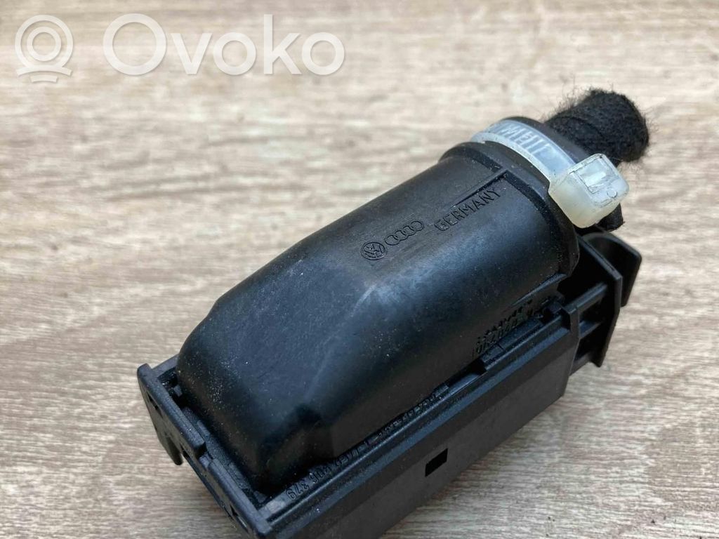 Audi A4 S4 B5 8D Wiązka świec 