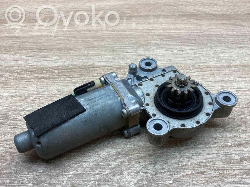Volvo 850 Front door window regulator motor 