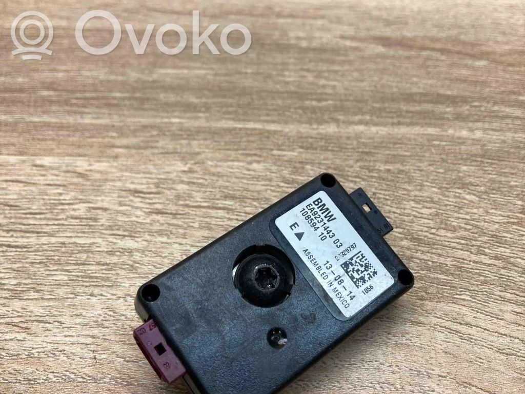 BMW 3 F30 F35 F31 Amplificator antenă aeriană 