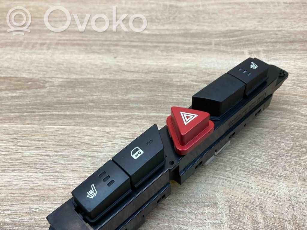 KIA Ceed Przycisk świateł awaryjnych 