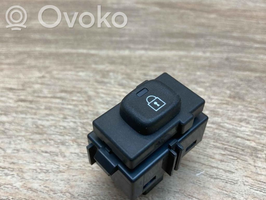 Central locking switch button   31275374,20W483